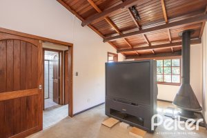 Casa à venda com 171m², 3 dormitórios, 1 suíte, no bairro Ipanema em Porto Alegre