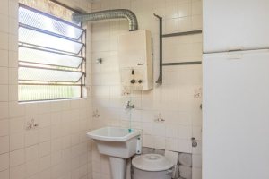 Casa à venda com 171m², 3 dormitórios, 1 suíte, no bairro Ipanema em Porto Alegre