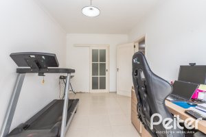 Casa à venda com 309m², 5 dormitórios, 3 suítes, 4 vagas, no bairro Ipanema em Porto Alegre