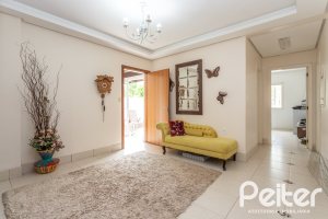 Casa à venda com 309m², 5 dormitórios, 3 suítes, 4 vagas, no bairro Ipanema em Porto Alegre