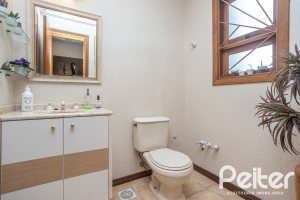 Casa em Condomínio à venda com 340m², 3 dormitórios, 1 suíte, 2 vagas, no bairro Jardim Isabel em Porto Alegre