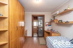 Casa em Condomínio à venda com 340m², 3 dormitórios, 1 suíte, 2 vagas, no bairro Jardim Isabel em Porto Alegre