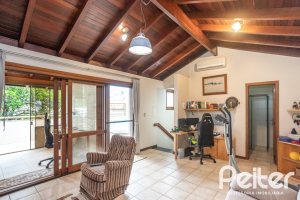 Casa em Condomínio à venda com 340m², 3 dormitórios, 1 suíte, 2 vagas, no bairro Jardim Isabel em Porto Alegre