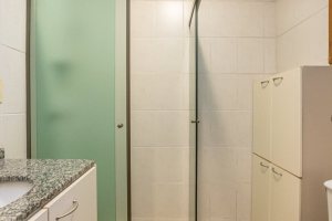 Casa em Condomínio à venda com 340m², 3 dormitórios, 1 suíte, 2 vagas, no bairro Jardim Isabel em Porto Alegre