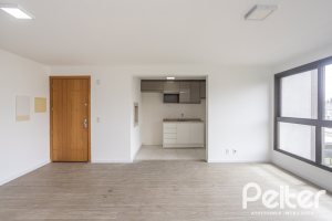 Apartamento à venda com 90m², 3 dormitórios, 1 suíte, 2 vagas, no bairro Tristeza em PORTO ALEGRE