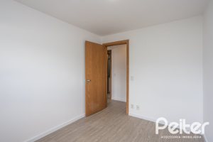 Apartamento à venda com 90m², 3 dormitórios, 1 suíte, 2 vagas, no bairro Tristeza em PORTO ALEGRE