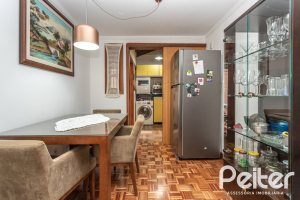 Casa em Condomínio à venda com 133m², 3 dormitórios, 1 suíte, 2 vagas, no bairro Tristeza em Porto Alegre