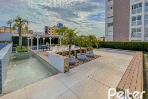 Apartamento à venda com 120m², 3 dormitórios, 3 suítes, 2 vagas, no bairro Menino Deus em Porto Alegre