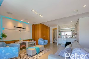 Apartamento à venda com 120m², 3 dormitórios, 3 suítes, 2 vagas, no bairro Menino Deus em Porto Alegre