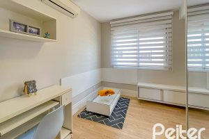 Apartamento à venda com 120m², 3 dormitórios, 3 suítes, 2 vagas, no bairro Menino Deus em Porto Alegre