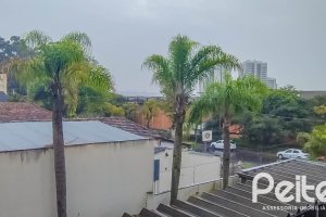 Apartamento à venda com 40m², 1 dormitório, 1 vaga, no bairro Cristal em PORTO ALEGRE