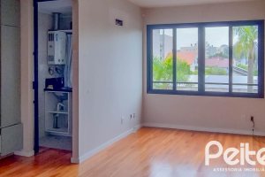 Apartamento à venda com 40m², 1 dormitório, 1 vaga, no bairro Cristal em PORTO ALEGRE
