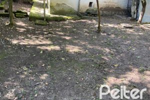 Casa à venda com 150m², 3 dormitórios, 2 vagas, no bairro Cristal em Porto Alegre