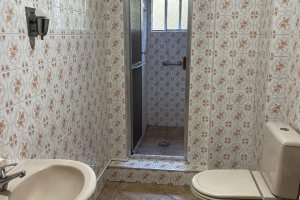 Casa à venda com 150m², 3 dormitórios, 2 vagas, no bairro Cristal em Porto Alegre