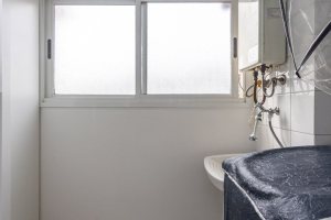 Apartamento à venda com 86m², 3 dormitórios, 1 suíte, 2 vagas, no bairro Tristeza em PORTO ALEGRE
