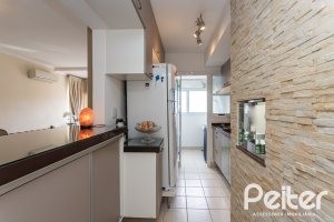 Apartamento à venda com 86m², 3 dormitórios, 1 suíte, 2 vagas, no bairro Tristeza em PORTO ALEGRE