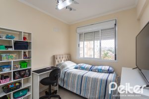 Apartamento à venda com 86m², 3 dormitórios, 1 suíte, 2 vagas, no bairro Tristeza em PORTO ALEGRE