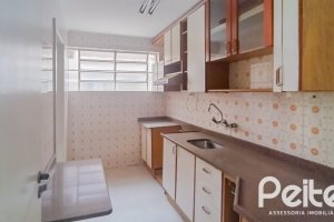 Apartamento à venda com 79m², 2 dormitórios, no bairro Menino Deus em Porto Alegre
