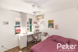 Casa em Condomínio à venda com 133m², 3 dormitórios, 1 suíte, 2 vagas, no bairro Tristeza em Porto Alegre