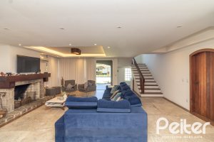 Casa à venda com 356m², 3 dormitórios, 2 suítes, 3 vagas, no bairro Ipanema em Porto Alegre