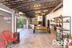 Casa à venda com 356m², 3 dormitórios, 2 suítes, 3 vagas, no bairro Ipanema em Porto Alegre