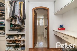 Casa à venda com 356m², 3 dormitórios, 2 suítes, 3 vagas, no bairro Ipanema em Porto Alegre