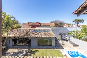 Casa à venda com 356m², 3 dormitórios, 2 suítes, 3 vagas, no bairro Ipanema em Porto Alegre