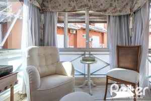 Casa em Condomínio à venda com 252m², 3 dormitórios, 2 suítes, 3 vagas, no bairro Vila Assunção em Porto Alegre