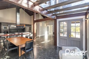 Casa em Condomínio à venda com 196m², 3 dormitórios, 1 suíte, 4 vagas, no bairro Terra Ville em PORTO ALEGRE