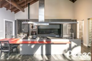 Casa em Condomínio à venda com 196m², 3 dormitórios, 1 suíte, 4 vagas, no bairro Terra Ville em PORTO ALEGRE