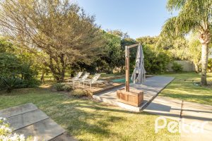 Casa em Condomínio à venda com 196m², 3 dormitórios, 1 suíte, 4 vagas, no bairro Terra Ville em PORTO ALEGRE