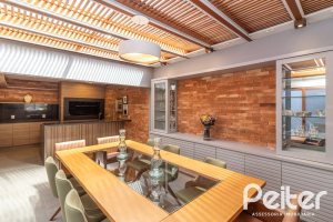 Casa em Condomínio à venda com 159m², 3 dormitórios, 1 suíte, 2 vagas, no bairro Tristeza em PORTO ALEGRE