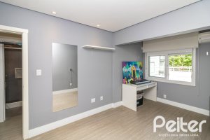 Casa em Condomínio à venda com 159m², 3 dormitórios, 1 suíte, 2 vagas, no bairro Tristeza em PORTO ALEGRE