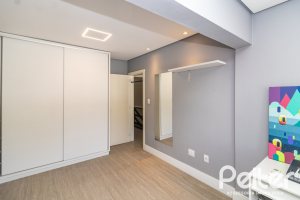 Casa em Condomínio à venda com 159m², 3 dormitórios, 1 suíte, 2 vagas, no bairro Tristeza em PORTO ALEGRE