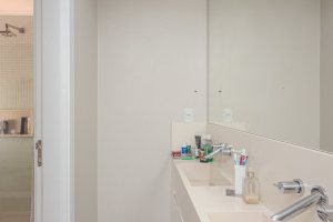 Casa à venda com 284m², 3 dormitórios, 1 suíte, 3 vagas, no bairro Tristeza em Porto Alegre