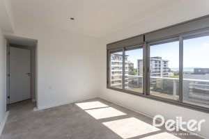 Apartamento à venda com 149m², 3 dormitórios, 3 suítes, 2 vagas, no bairro Tristeza em Porto Alegre