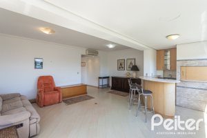 Apartamento à venda com 106m², 3 dormitórios, 1 suíte, 2 vagas, no bairro Menino Deus em Porto Alegre