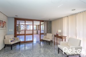 Apartamento à venda com 106m², 3 dormitórios, 1 suíte, 2 vagas, no bairro Menino Deus em Porto Alegre