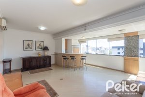 Apartamento à venda com 106m², 3 dormitórios, 1 suíte, 2 vagas, no bairro Menino Deus em Porto Alegre