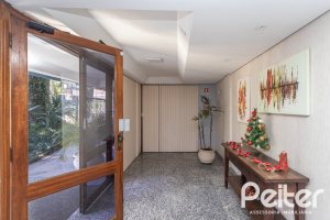 Apartamento à venda com 106m², 3 dormitórios, 1 suíte, 2 vagas, no bairro Menino Deus em Porto Alegre