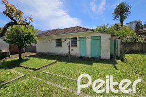 Terreno à venda com 412m², no bairro Tristeza em Porto Alegre