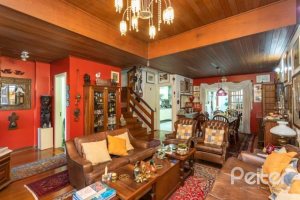 Casa em Condomínio à venda com 227m², 3 dormitórios, 1 suíte, 3 vagas, no bairro Tristeza em Porto Alegre