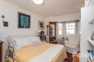 Casa em Condomínio à venda com 227m², 3 dormitórios, 1 suíte, 3 vagas, no bairro Tristeza em Porto Alegre