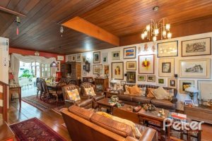 Casa em Condomínio à venda com 227m², 3 dormitórios, 1 suíte, 3 vagas, no bairro Tristeza em Porto Alegre