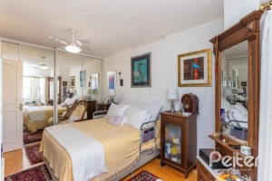 Casa em Condomínio à venda com 227m², 3 dormitórios, 1 suíte, 3 vagas, no bairro Tristeza em Porto Alegre