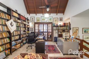 Casa em Condomínio à venda com 227m², 3 dormitórios, 1 suíte, 3 vagas, no bairro Tristeza em Porto Alegre