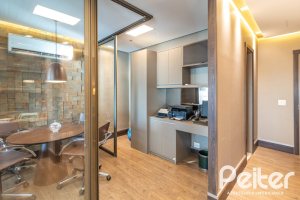 Comercial à venda com 41m², no bairro Cristal em Porto Alegre