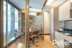 Comercial à venda com 41m², no bairro Cristal em Porto Alegre