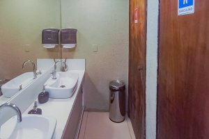 Casa em Condomínio à venda com 122m², 3 dormitórios, 2 vagas, no bairro Cavalhada em Porto Alegre