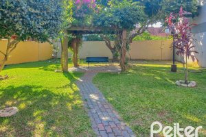 Casa em Condomínio à venda com 122m², 3 dormitórios, 2 vagas, no bairro Cavalhada em Porto Alegre